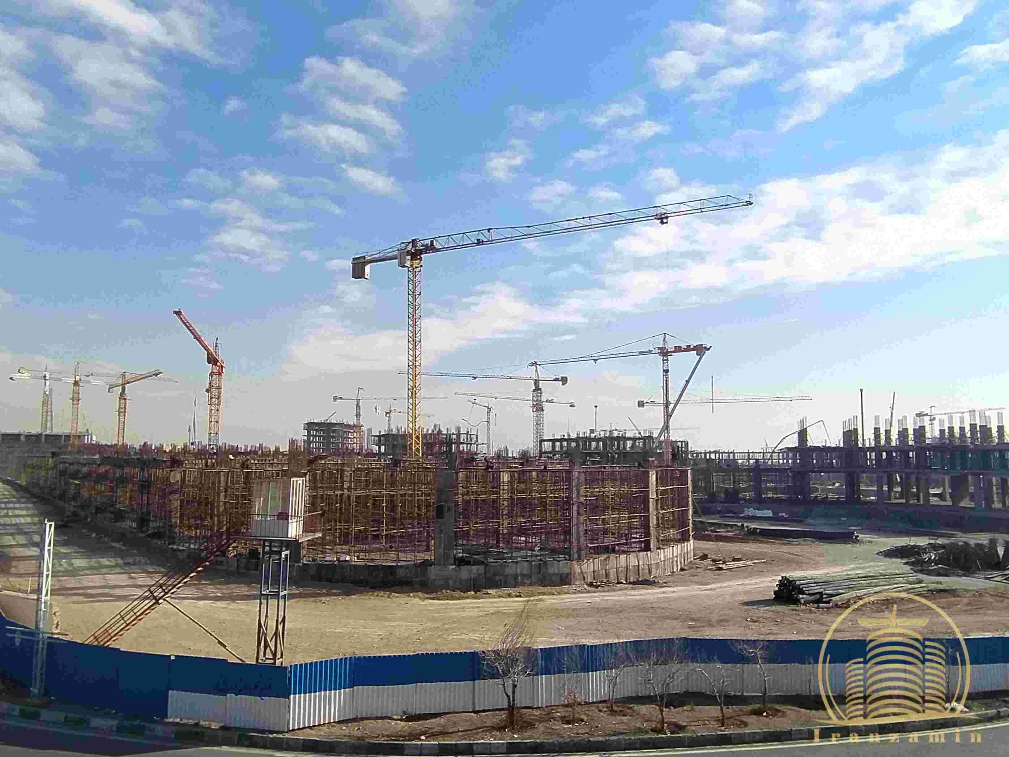 رونیکا پالاس دیوان